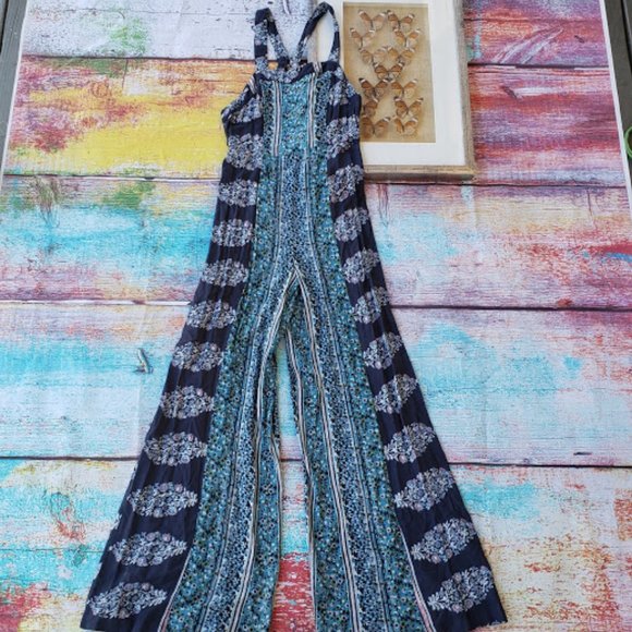Urban Outfitters Pants - UO Kimchi Blue Floral Keyhole Wide Leg Jumpsuit 4